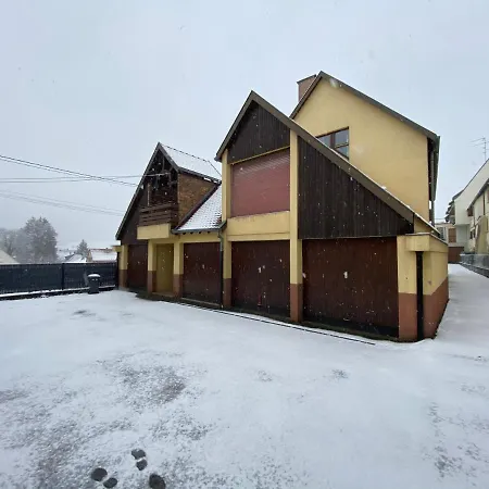 Guest house Grande Climatisee Chez Xavier *